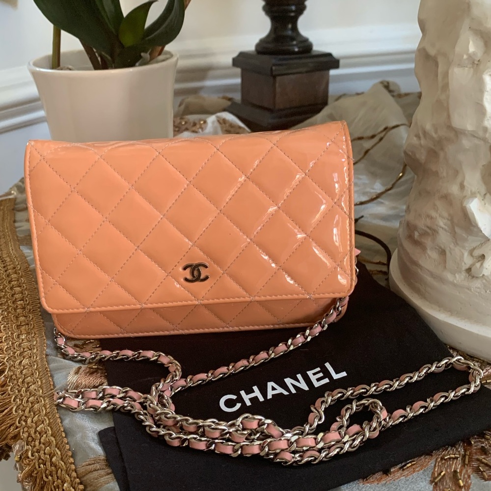 Extra photos of Chanel WOC